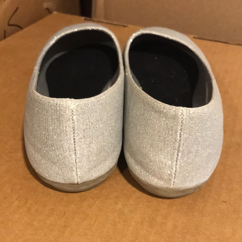 Shoes - Picture 3 of 7